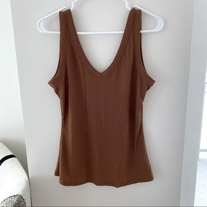 RW&Co v neck tank top